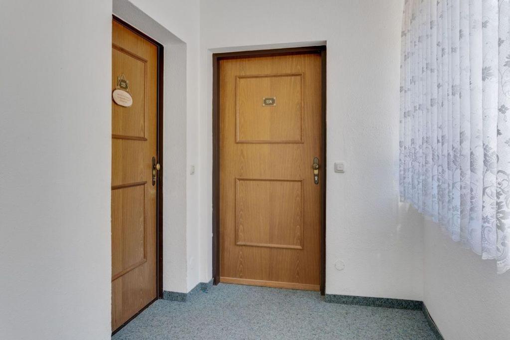 Apartment Noemi バート・ゴイーザーン エクステリア 写真